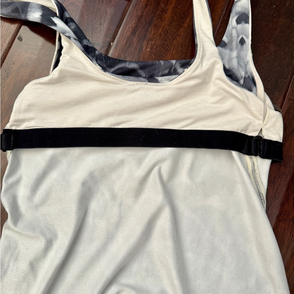 Lululemon Athletica Tank Top - Picture 7 of 7